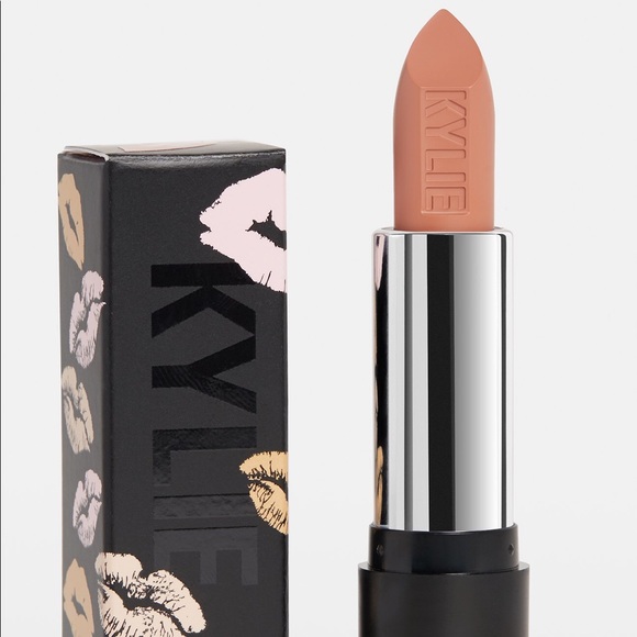 NOVA Kylie Cosmetics Matte Lipstick - Picture 10 of 10